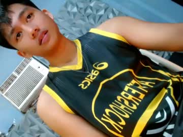 Stream thumbnail mister_officer