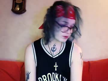 Stream thumbnail mitia_cat