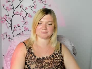 Stream thumbnail molly_moree