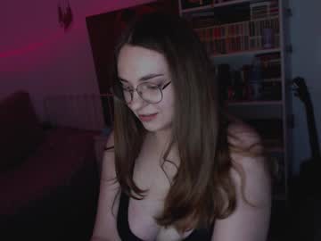 Stream thumbnail molly_sparkle_