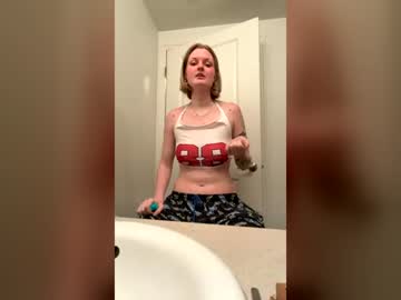 Stream thumbnail mommylonglegs666