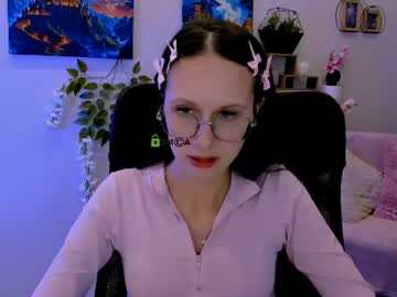 Stream thumbnail mona_cloud