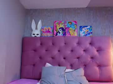 Stream thumbnail mooncharlotte