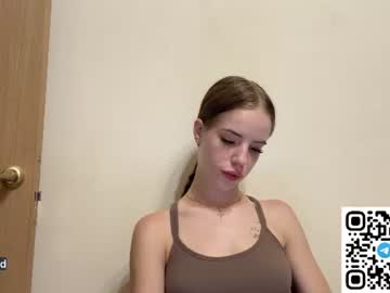 Stream thumbnail moonveil_