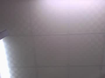 Stream thumbnail nakedpie