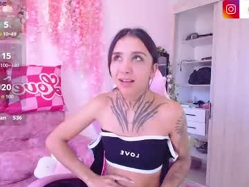 Stream thumbnail naomi_femme