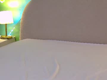 Stream thumbnail naomigolds