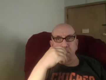 Stream thumbnail needlesslove