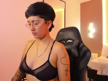 Stream thumbnail nelly_swan