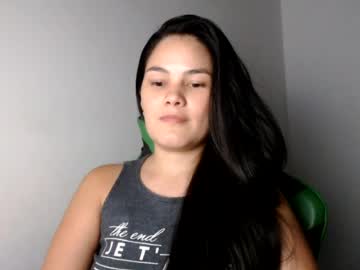 Stream thumbnail nezuko_sweet