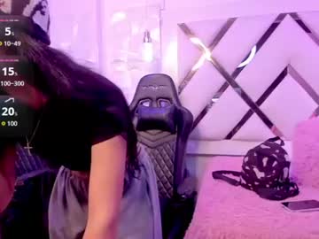 Stream thumbnail nickienick_