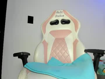 Stream thumbnail nikol_blanc_js
