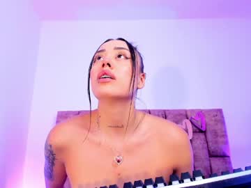 Stream thumbnail nora_dasilva