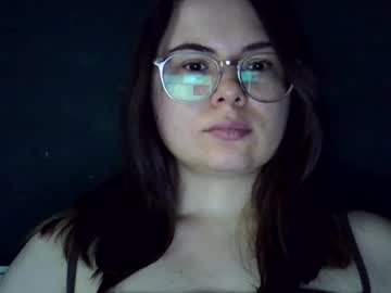 Stream thumbnail olivepeach
