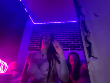 Stream thumbnail peachezncream666