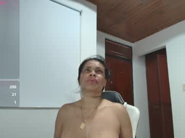 Stream thumbnail perla_hot4u