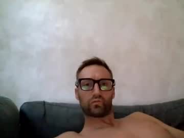 Stream thumbnail playerscoupleit