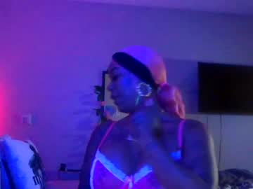 Stream thumbnail plenttycakez