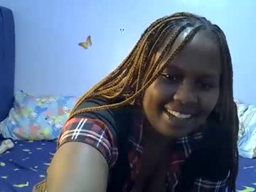 Stream thumbnail prettymel_3
