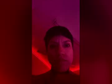 Stream thumbnail queenfer_