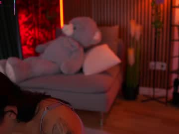Stream thumbnail raeeamber_
