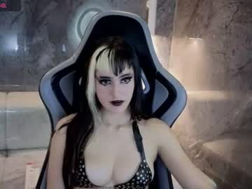 Stream thumbnail raven_t_