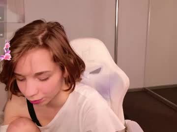 Stream thumbnail rebecca_sunny