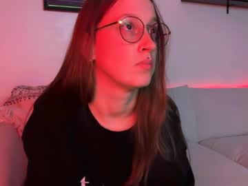 Stream thumbnail reineluxe