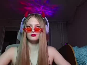 Stream thumbnail rosellalayel