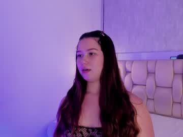 Stream thumbnail roxie_summers