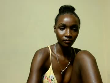Stream thumbnail royalnyra