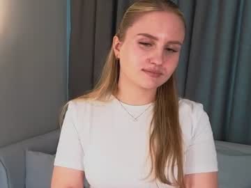 Stream thumbnail sandraayou