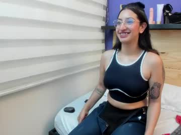 Stream thumbnail sarahy_evans