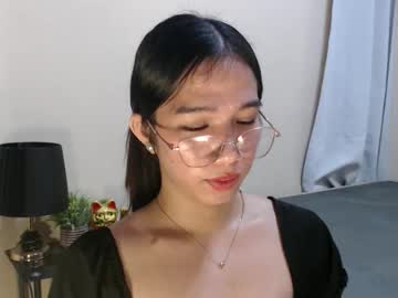 Stream thumbnail seductive_abia