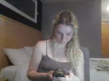 Stream thumbnail sexy_british_girl_and_boy
