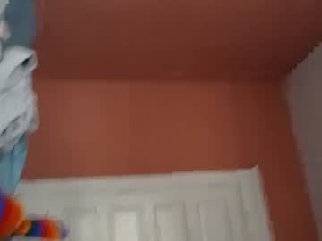 Stream thumbnail sexysocks550