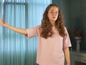 Stream thumbnail shellasanders