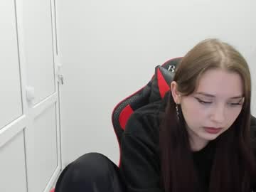 Stream thumbnail silvellaglow