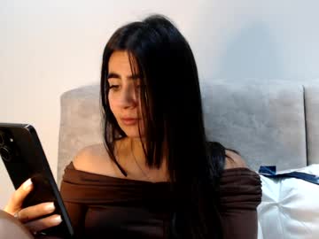 Stream thumbnail silviecollins