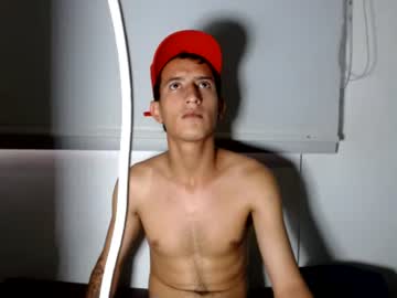 Stream thumbnail skinny4skincurve