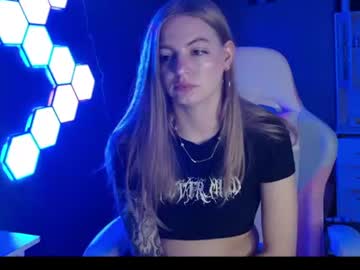 Stream thumbnail skyiswoke