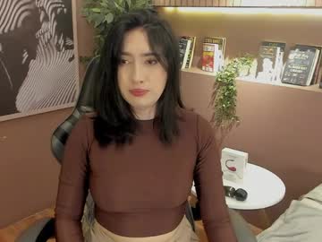 Stream thumbnail skyylee_