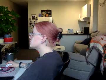 Stream thumbnail sleepingkiwigirl