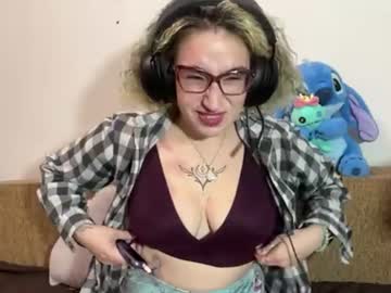 Stream thumbnail snowwhisper