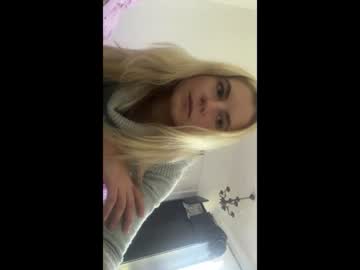 Stream thumbnail soniasanny
