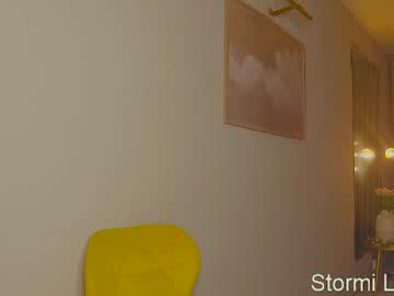 Stream thumbnail stormi_light