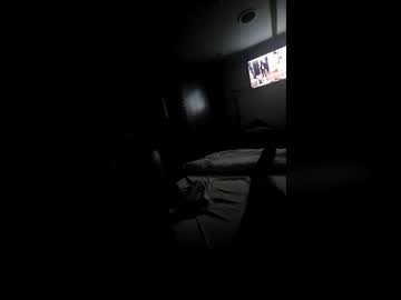 Stream thumbnail stretchgaperepeat