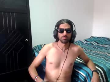 Stream thumbnail studioesencia