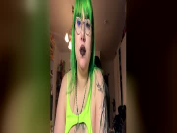 Stream thumbnail suicidyalice