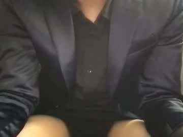 Stream thumbnail suitfetishez